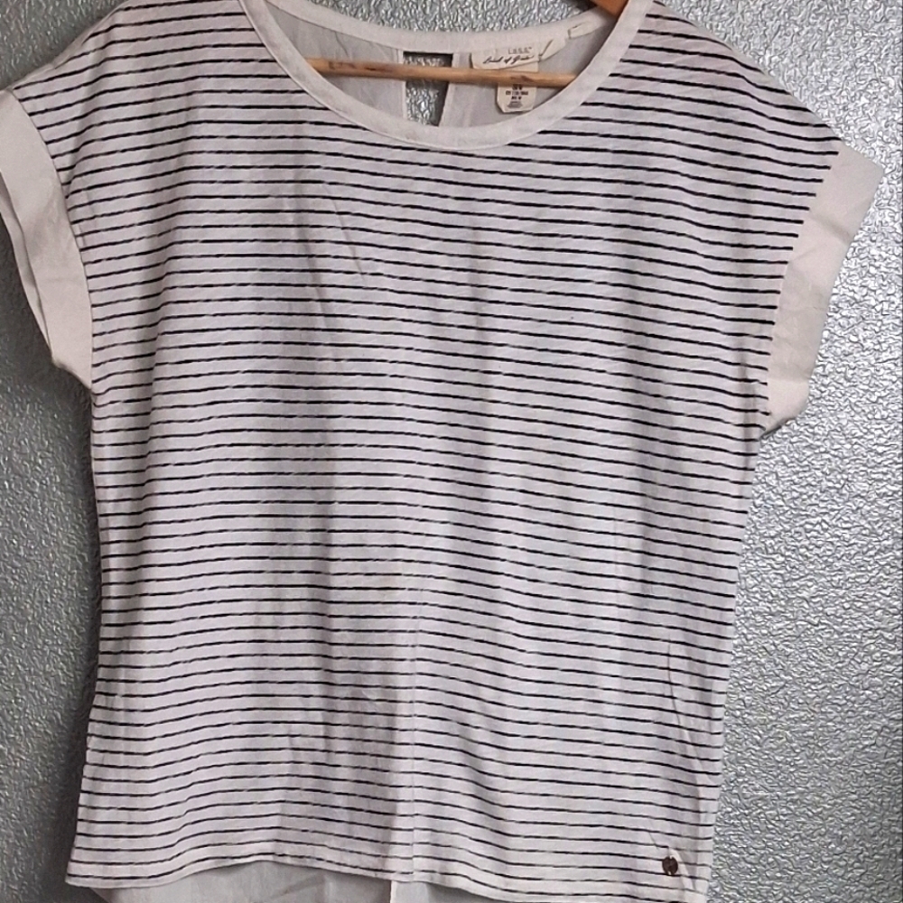 H & M L.O.G.G. Black Striped Hi/Low Top Size M